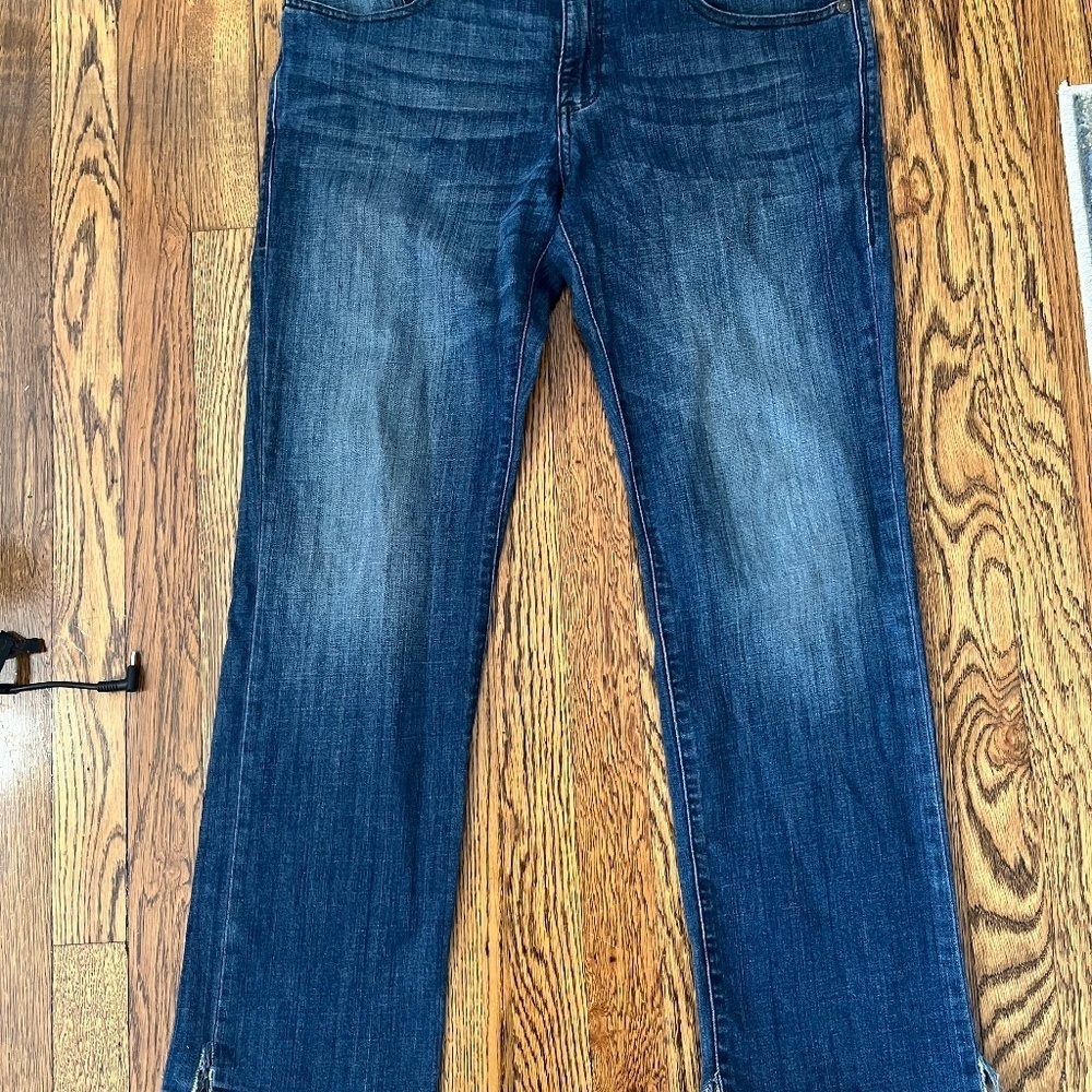 Rock and Republic Neil 32x30 classic work medium wash whispering jeans